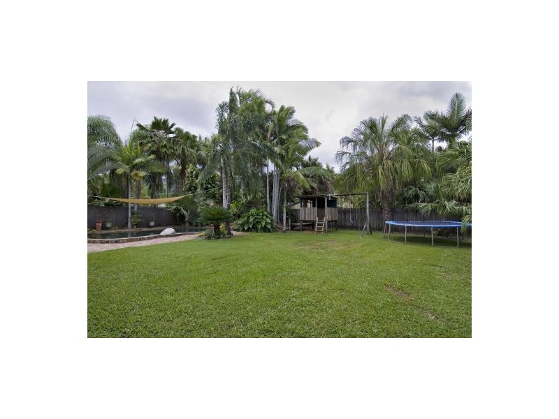 8 GLENELG CLOSE, Kewarra Beach QLD 4879