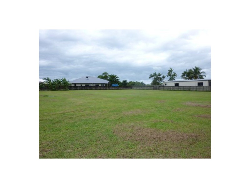 2  Cattana Rd, Smithfield QLD 4878