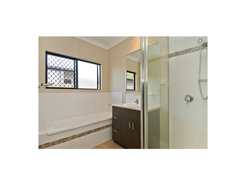 3 Edge Close, Kewarra Beach QLD 4879