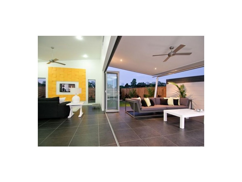 25 CANOPYS EDGE BLVD, Smithfield QLD 4878