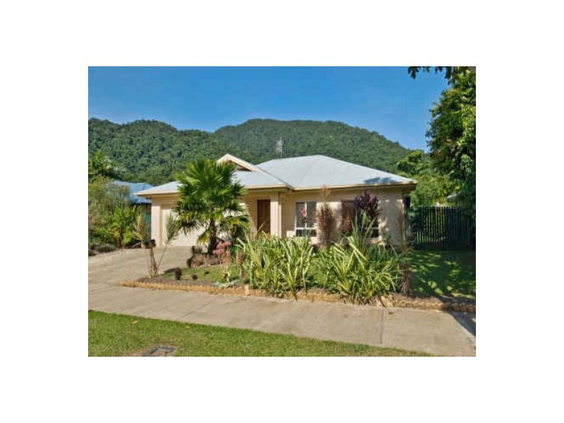 33 Gamburra Drive, Redlynch QLD 4870