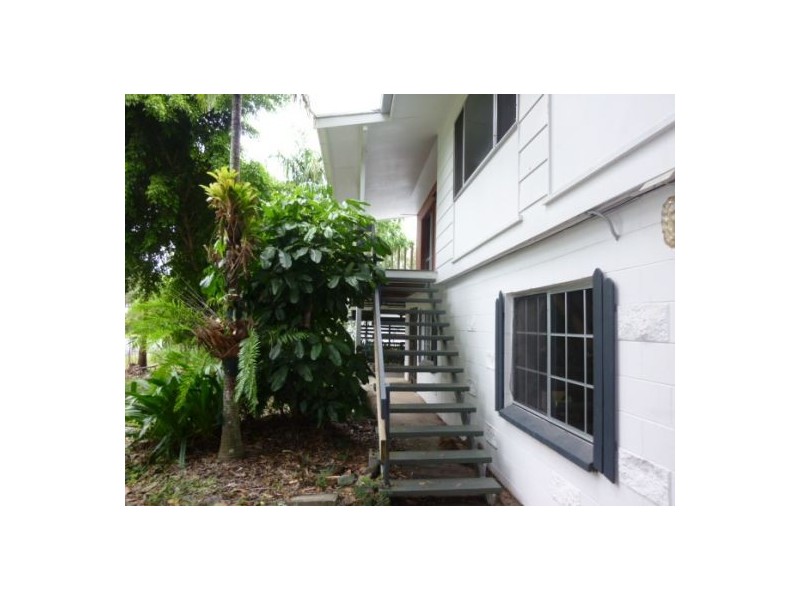 6 Arunta Street, Trinity Park QLD 4879