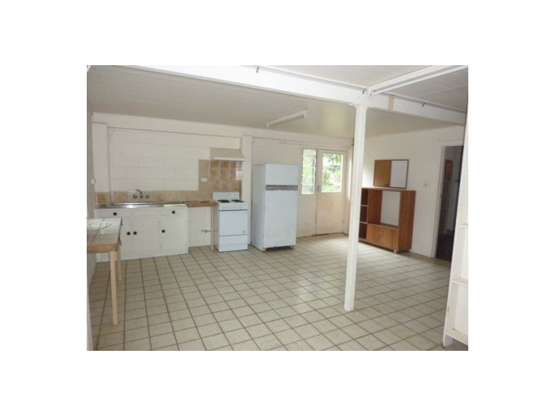 6 Arunta Street, Trinity Park QLD 4879