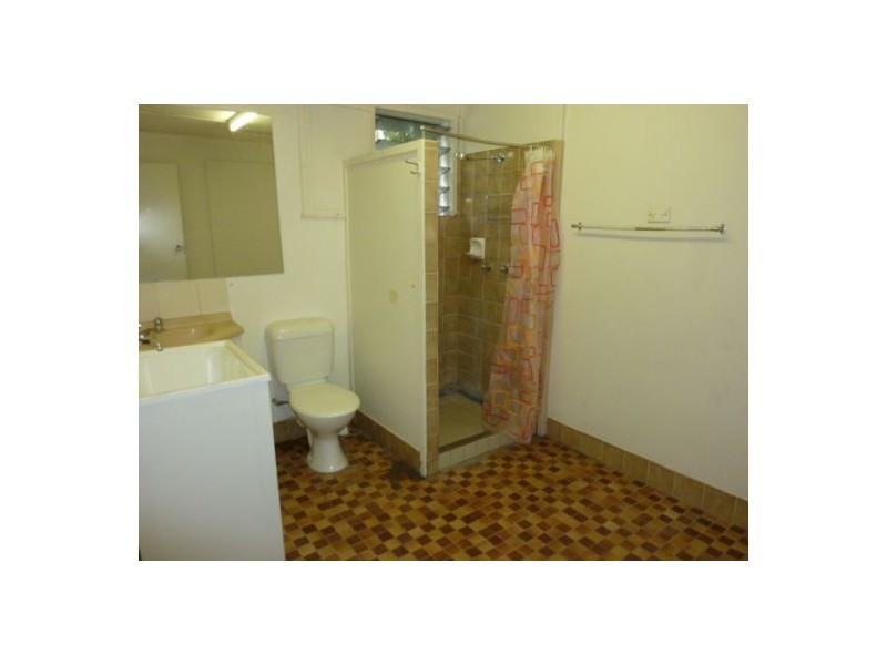 6 Arunta Street, Trinity Park QLD 4879