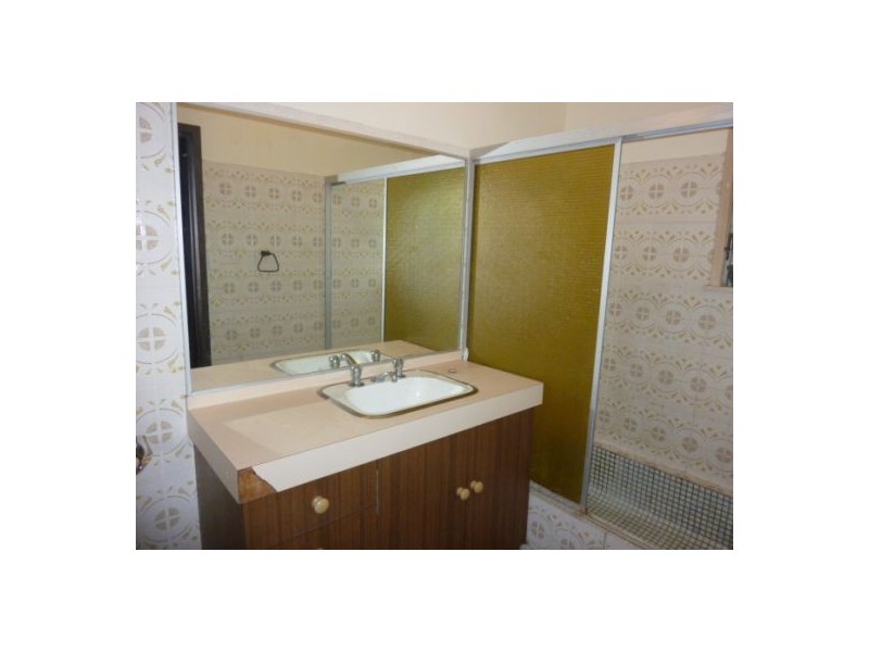 6 Arunta Street, Trinity Park QLD 4879