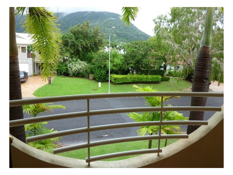 1/32 OLIVA STREET, Palm Cove QLD 4879