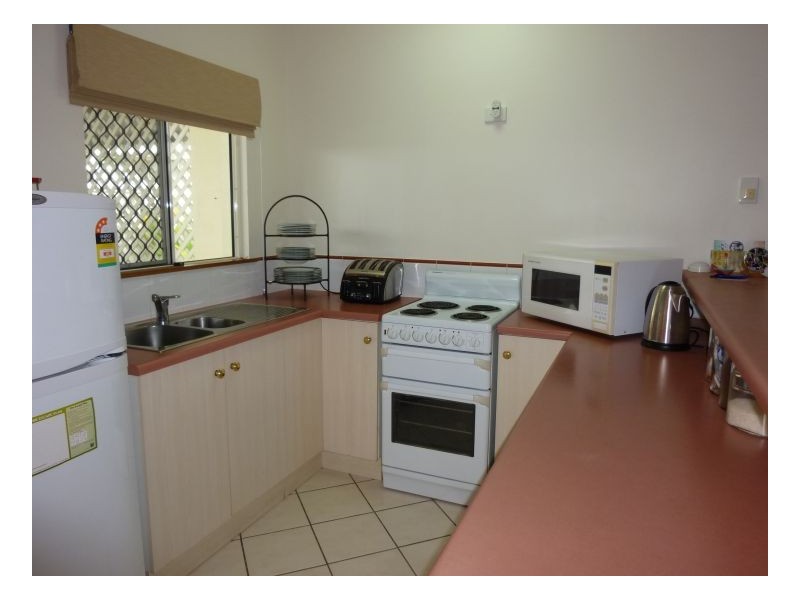 1/32 OLIVA STREET, Palm Cove QLD 4879