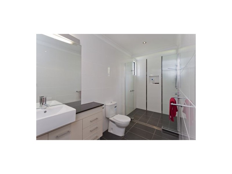 4 PORT CLOSE, Trinity Beach QLD 4879