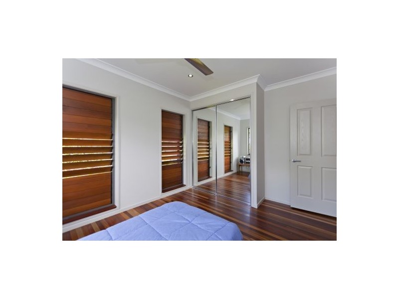 4 PORT CLOSE, Trinity Beach QLD 4879