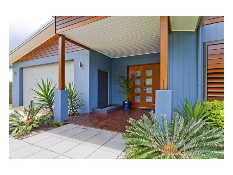 4 PORT CLOSE, Trinity Beach QLD 4879