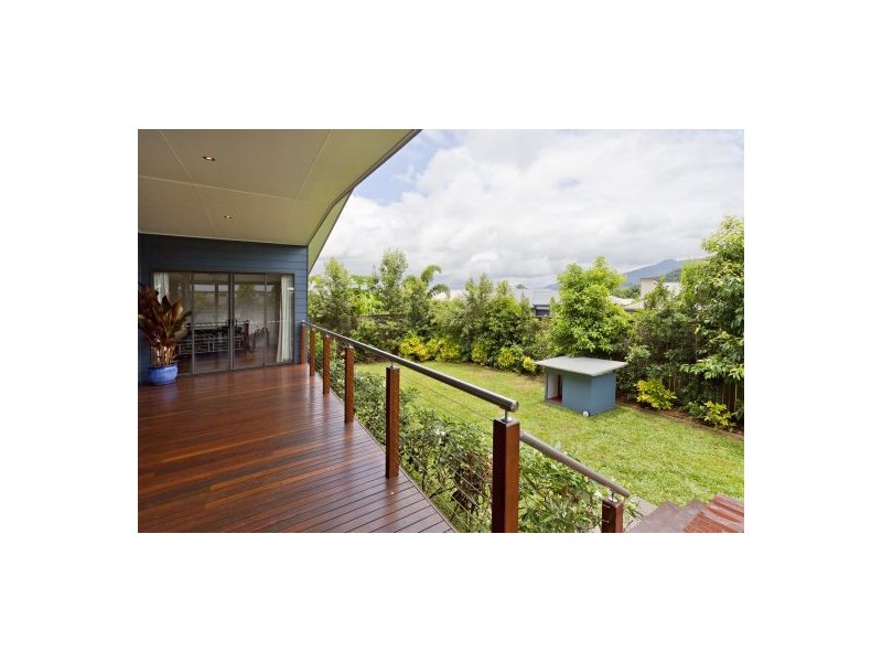 4 PORT CLOSE, Trinity Beach QLD 4879