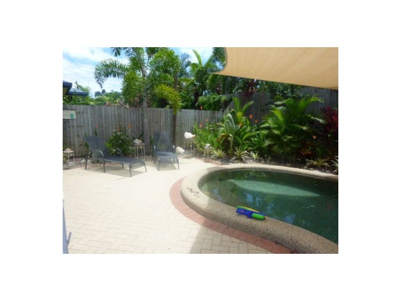 15 Venice Close, Kewarra Beach QLD 4879