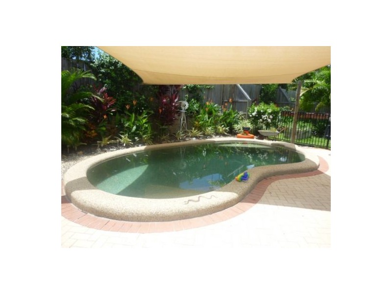 15 Venice Close, Kewarra Beach QLD 4879