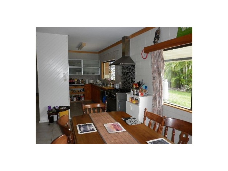 1 Bulolo Close, Trinity Beach QLD 4879