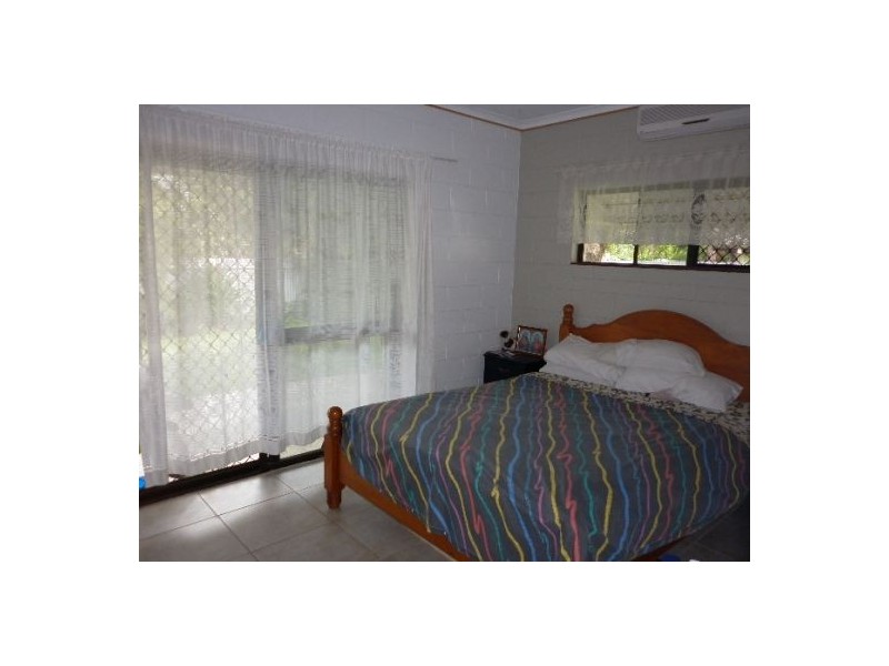 1 Bulolo Close, Trinity Beach QLD 4879