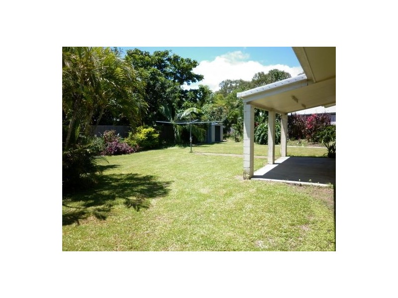 17 Katandra Close, Trinity Beach QLD 4879