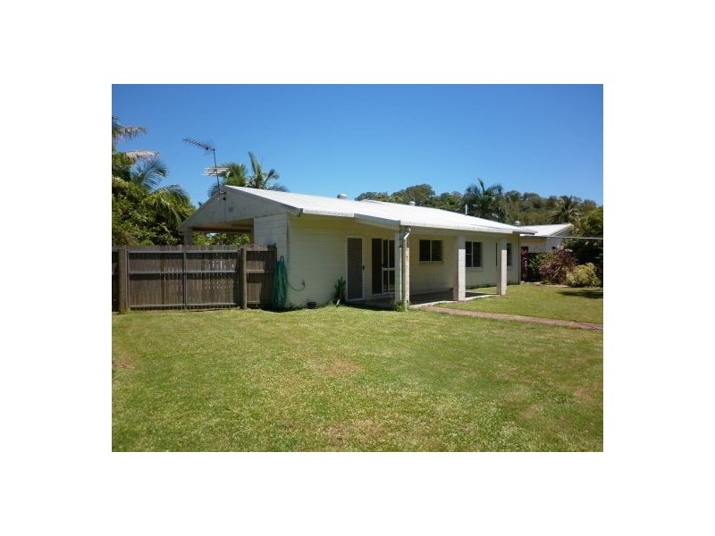 17 Katandra Close, Trinity Beach QLD 4879