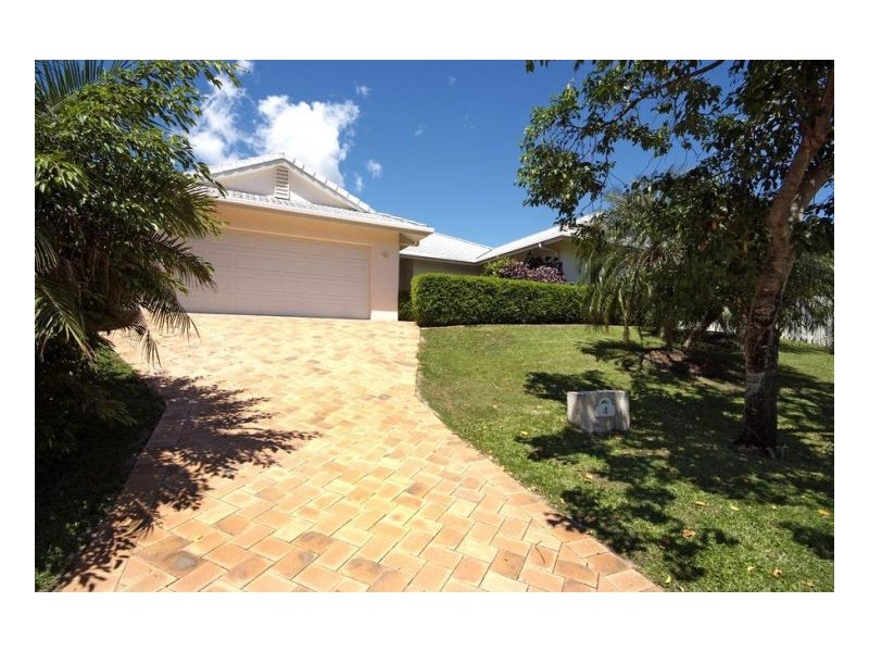 4 PARKINSON AVE, Kewarra Beach QLD 4879
