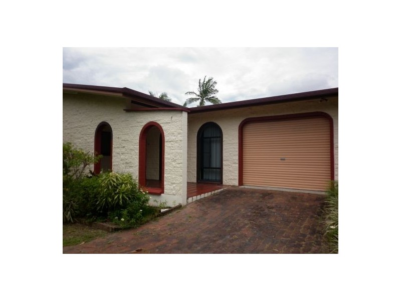 16 Scarborough Close, Kewarra Beach QLD 4879