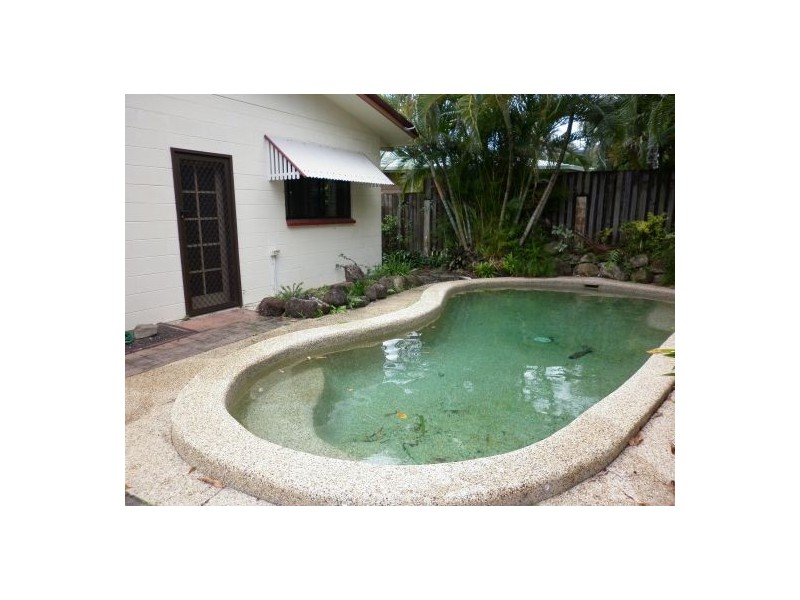 16 Scarborough Close, Kewarra Beach QLD 4879