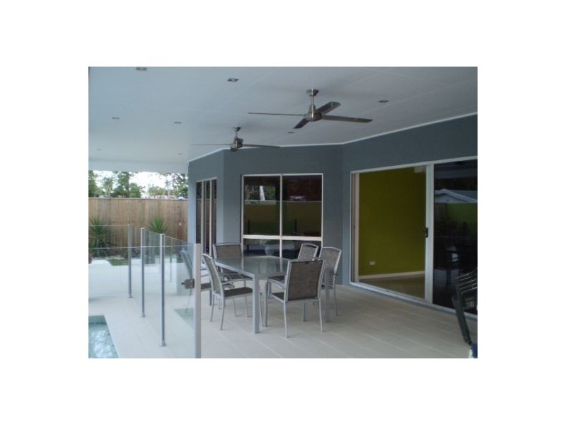 Clifton Beach QLD 4879