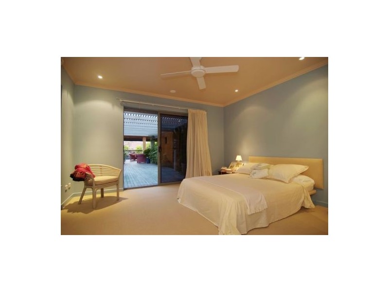 32 CASCADE AVE, Kewarra Beach QLD 4879