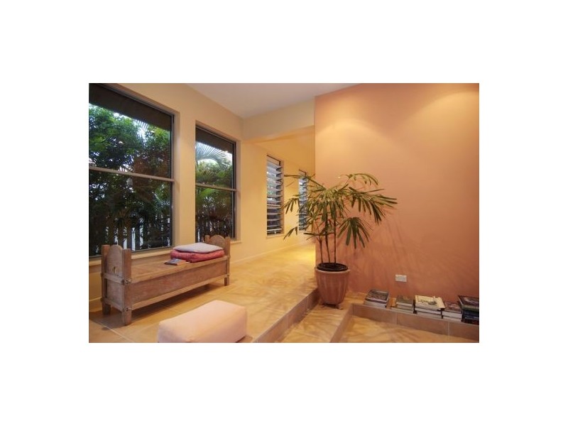 32 CASCADE AVE, Kewarra Beach QLD 4879