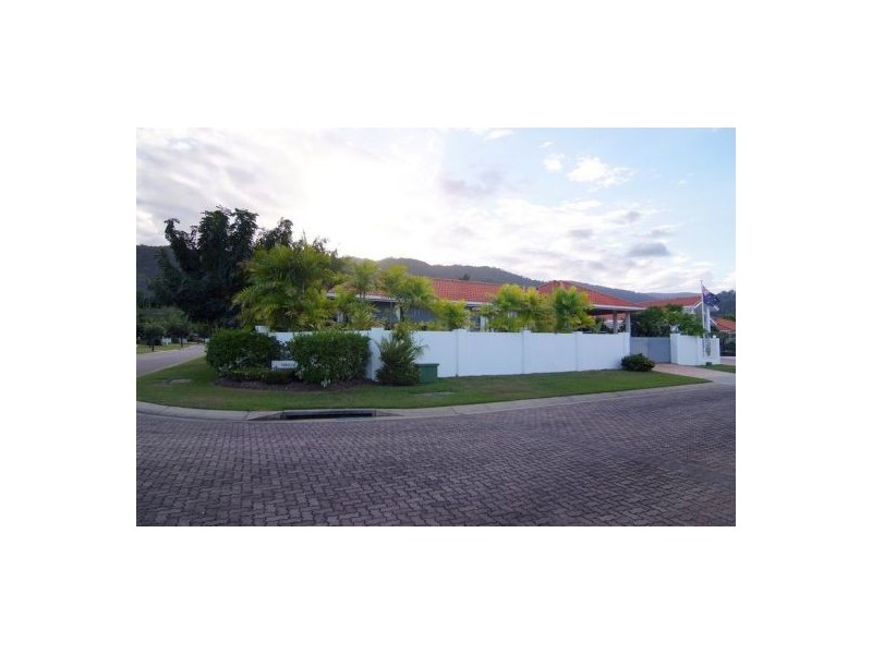 32 CASCADE AVE, Kewarra Beach QLD 4879