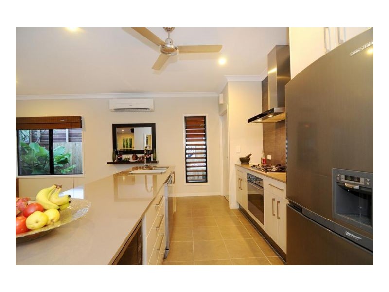 14 LITARA COURT, Palm Cove QLD 4879