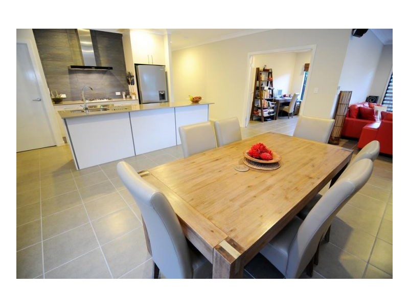 14 LITARA COURT, Palm Cove QLD 4879