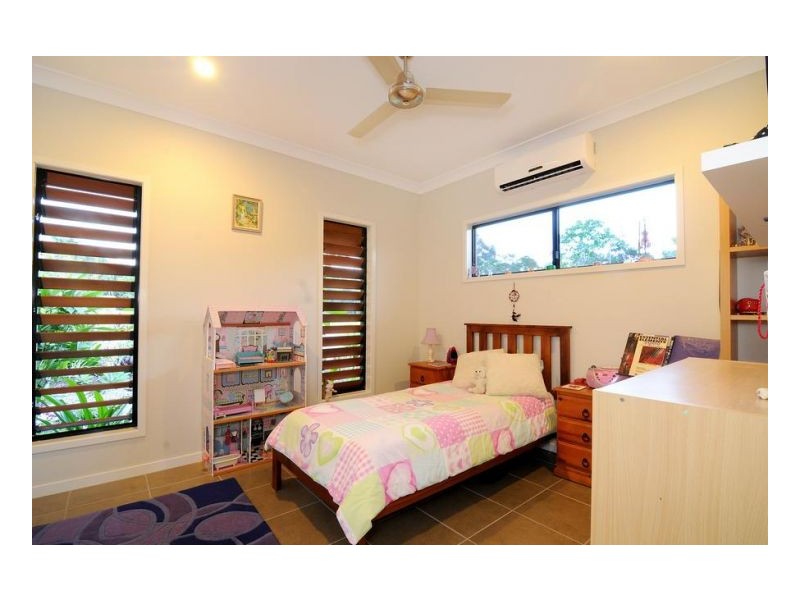 14 LITARA COURT, Palm Cove QLD 4879