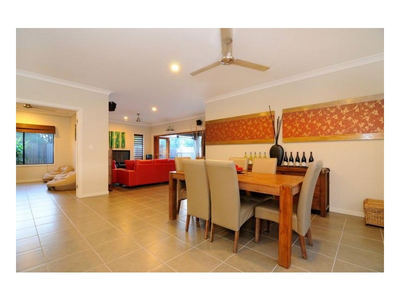 14 LITARA COURT, Palm Cove QLD 4879
