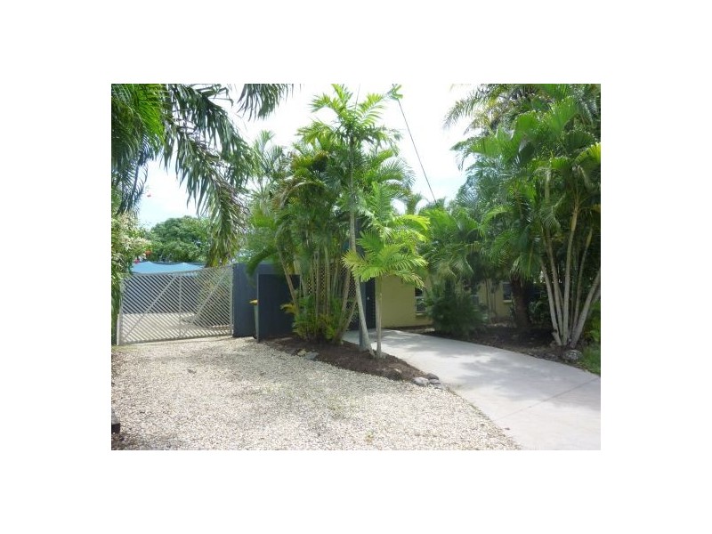 49 PERIWINKLE STREET, Trinity Beach QLD 4879