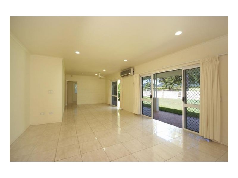 Kewarra Beach QLD 4879