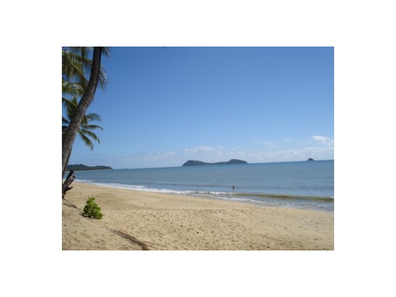 2/75 Arlington Esplanade, Clifton Beach QLD 4879