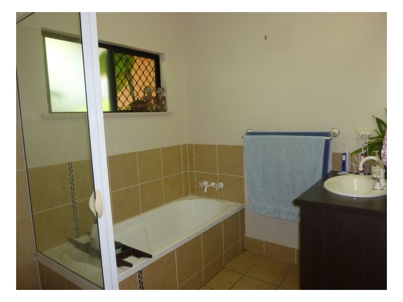 18 KIRRA CLOSE, Kewarra Beach QLD 4879