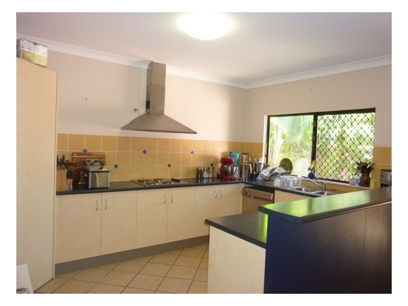 18 KIRRA CLOSE, Kewarra Beach QLD 4879