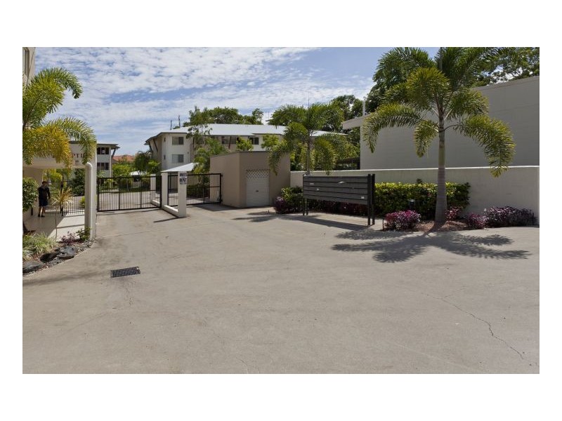 6/1804 CAPTAIN COOK HWY., Clifton Beach QLD 4879