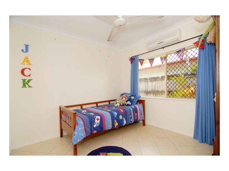 17 KIRRA CLOSE, Kewarra Beach QLD 4879