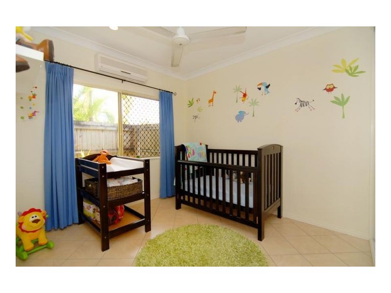 17 KIRRA CLOSE, Kewarra Beach QLD 4879