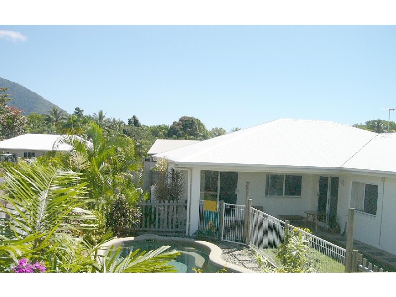 BARRIER CLOSE , Clifton Beach QLD 4879