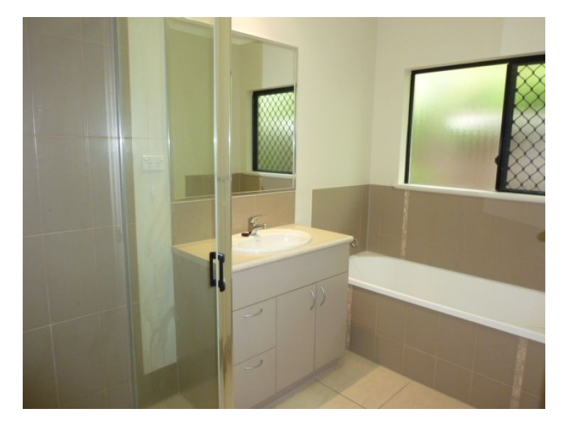 17 MONTEREY STREET, Kewarra Beach QLD 4879