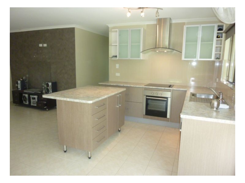 9 Connemara Close, Trinity Beach QLD 4879