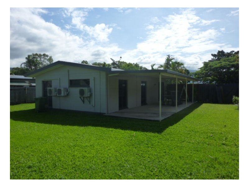 9 Connemara Close, Trinity Beach QLD 4879