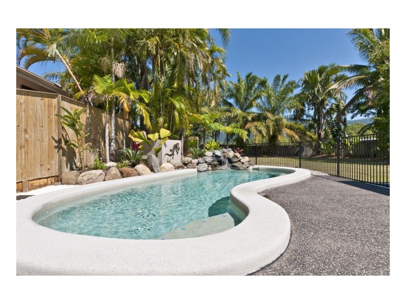 9 AVOCA CLOSE, Kewarra Beach QLD 4879