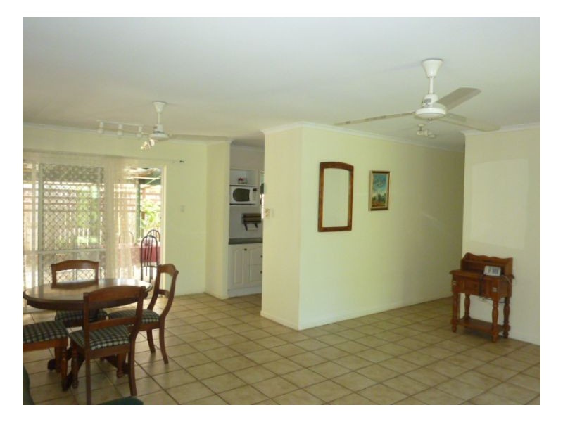 7 SURVEY STREET, Smithfield QLD 4878
