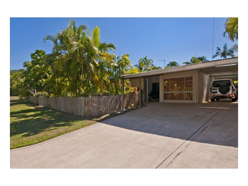 19 RUDDER STREET, Clifton Beach QLD 4879