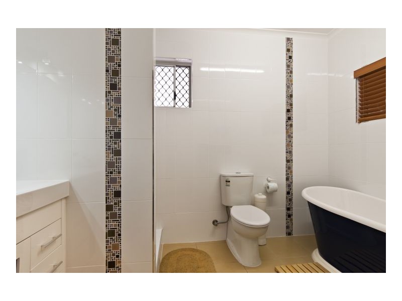 19 RUDDER STREET, Clifton Beach QLD 4879