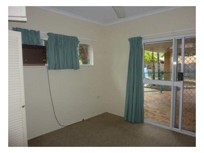3 Briggs Cl, Whitfield QLD 4870