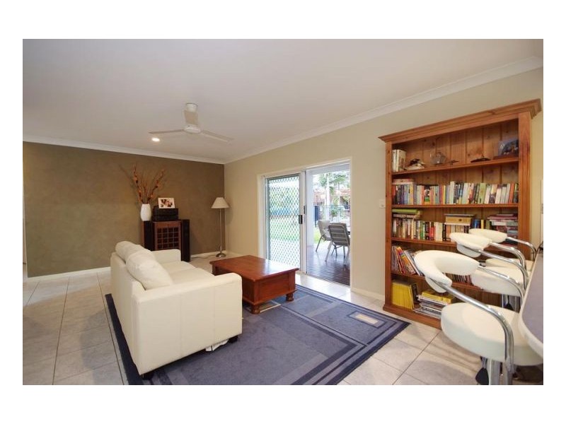 39 Clifton Rd, Clifton Beach QLD 4879